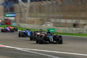 Vroege start voor George Russell? Dat staat in het Formule 1-reglement