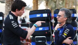 Mercedes probeert te voorkomen dat Red Bull zijn auto’s voor 2026 verbetert met FIA-regel