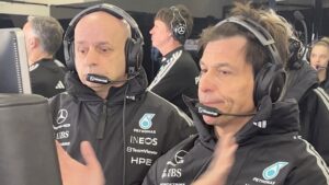 FIA geeft Mercedes-coureur 10 seconden tijdstraf en doet uitspraak over strafpunten op licentie