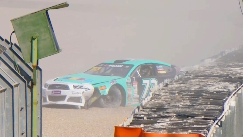 Einde wedstrijd voor Gambarotto na zware crash in NASCAR Euro Series