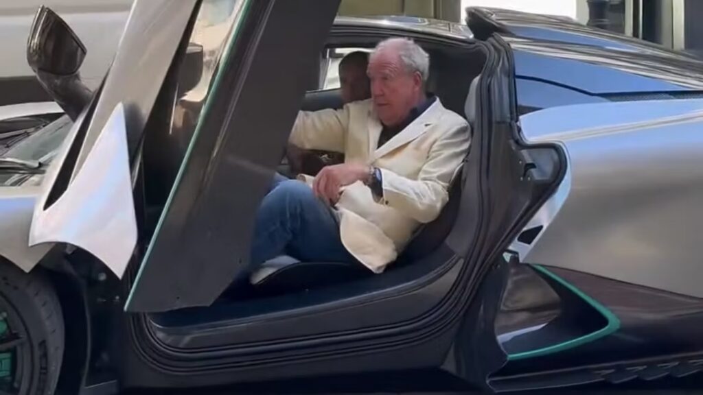 Jeremy Clarkson en zijn nieuwe supercar van 1 miljoen dollar
