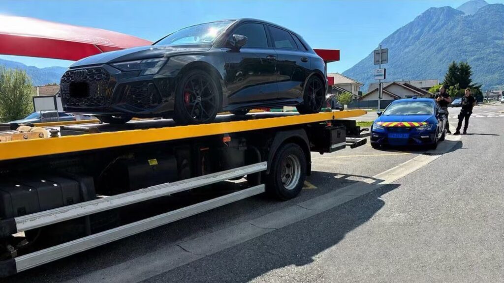 Politie houdt bestuurder van Audi RS3 aan: nieuw snelheidsrecord in Frankrijk