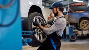 Automonteur noemt 7 redenen waarbij klanten van garage moeten wisselen