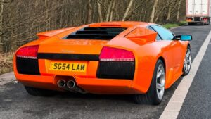 Lamborghini van 21 jaar oud met hoogste kilometerstand ter wereld verbreekt opnieuw record