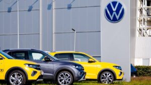 Volkswagen verliest massaal klanten aan Chinese merken: autobouwers in de problemen
