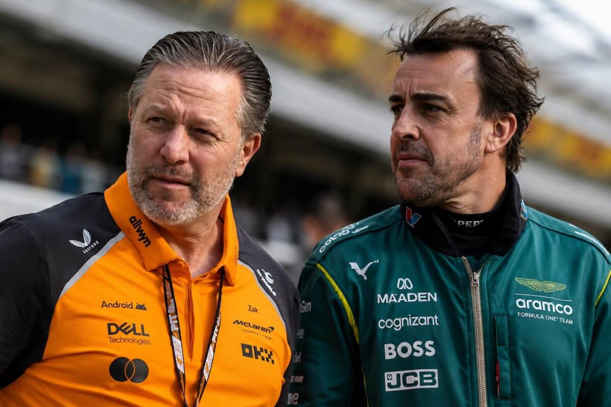 Zak Brown hekelt incident met Alonso: ‘Grootste fout van mijn carrière’