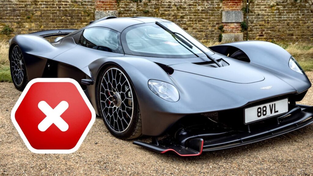 Man kocht Aston Martin Valkyrie voor 3 miljoen euro en klaagt nu het merk aan: V12-motor maakt zo veel lawaai dat hij zelfs naderende ambulances niet kan horen