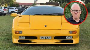 Hij gebruikt zijn Lamborghini Diablo gewoon voor de boodschappen: 84.000 km op de klok