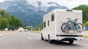 Op vakantie met de camper? Autoriteiten slaan alarm om deze reden
