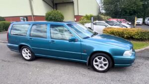 Ruilt nieuwe auto in voor een 30 jaar oude Volvo: ‘Zo betrouwbaar’