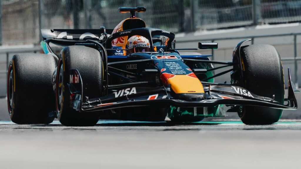 Waarom Yuki Tsunoda weer in een Red Bull F1-auto rijdt