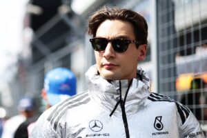 George Russell haalt uit naar Mercedes na nieuw technisch debacle: ‘We zijn woest’