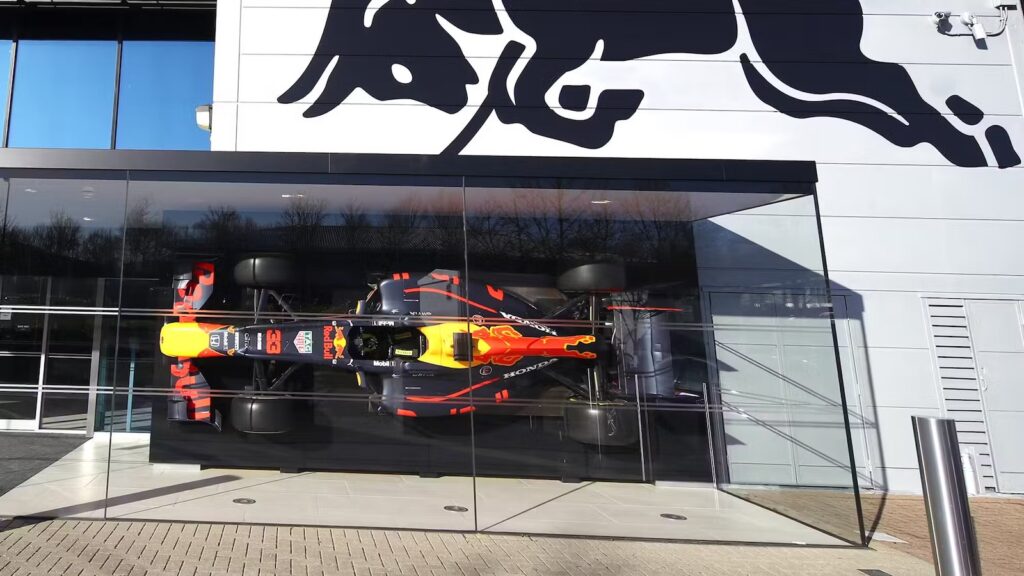 Investeerders bieden 3 miljard dollar voor dit F1-team
