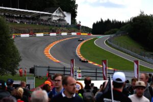 FIA deelt vlak voor GP van België gridstraf van 10 plekken uit aan topcoureur