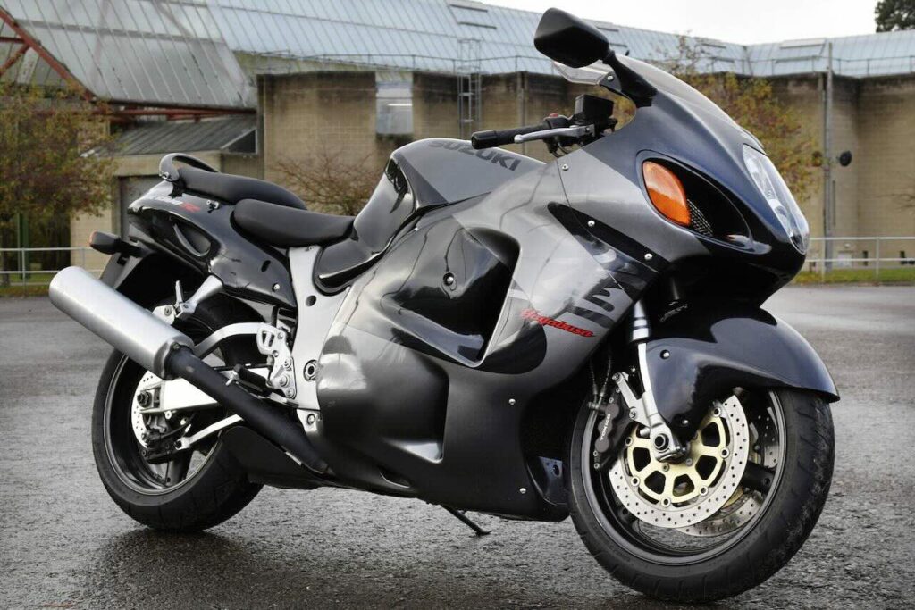 Deze Suzuki verpulverde de 300 km/u-grens en haalde bijna 450 km/u