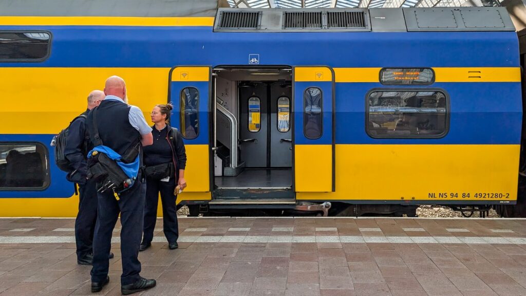 Cheyenne (27) verdient 4.770 euro als conducteur: ‘Zou meer moeten zijn’