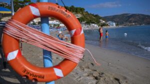 Italië gooit populaire stranden op slot: toeristen komen er niet zomaar meer in