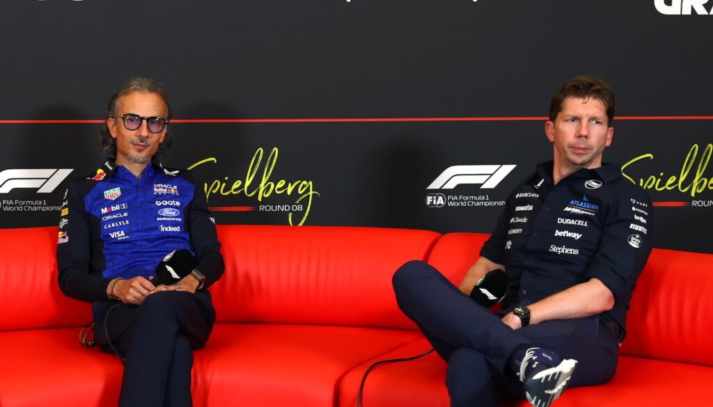F1-teambaas op de rand van ontslag: ‘Geef hem tijd om zijn e-mails te lezen’