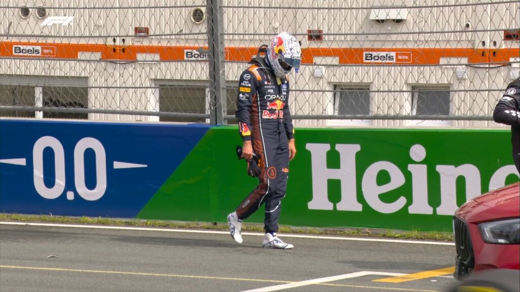 Max Verstappen crasht op Zandvoort