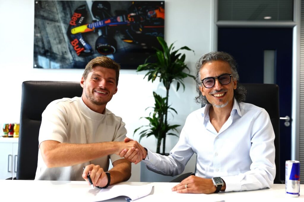 Max Verstappen en Laurent Mekies