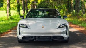 €86.000 minder waard in nog geen twee jaar: deze Porsche heeft pas 11.100 kilometer gereden