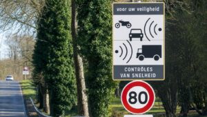 Vaarwel snelheidsboetes: hier is de tabel met foutmarges van flitsers voor zomer van 2026