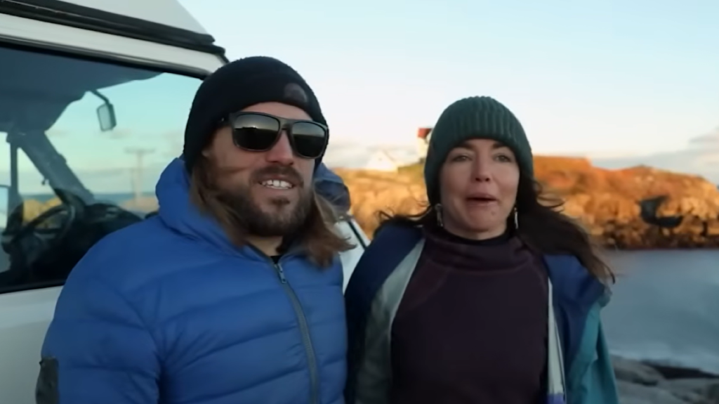 Ze werkten soms 90 dagen achter elkaar, nu wonen ze het grootste deel van het jaar in een camper van 127.000 euro