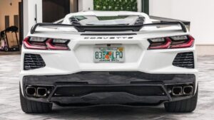 Bijna nieuwe Corvette met nog geen 8.000 kilometer gaat voor opvallend bedrag van eigenaar wisselen