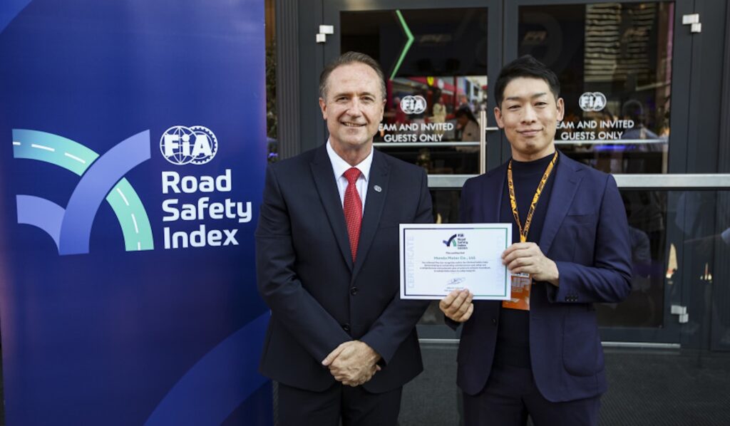 Honda wordt de eerste die nieuwe vijfsterrenbeoordeling van FIA voor verkeersveiligheid behaalt