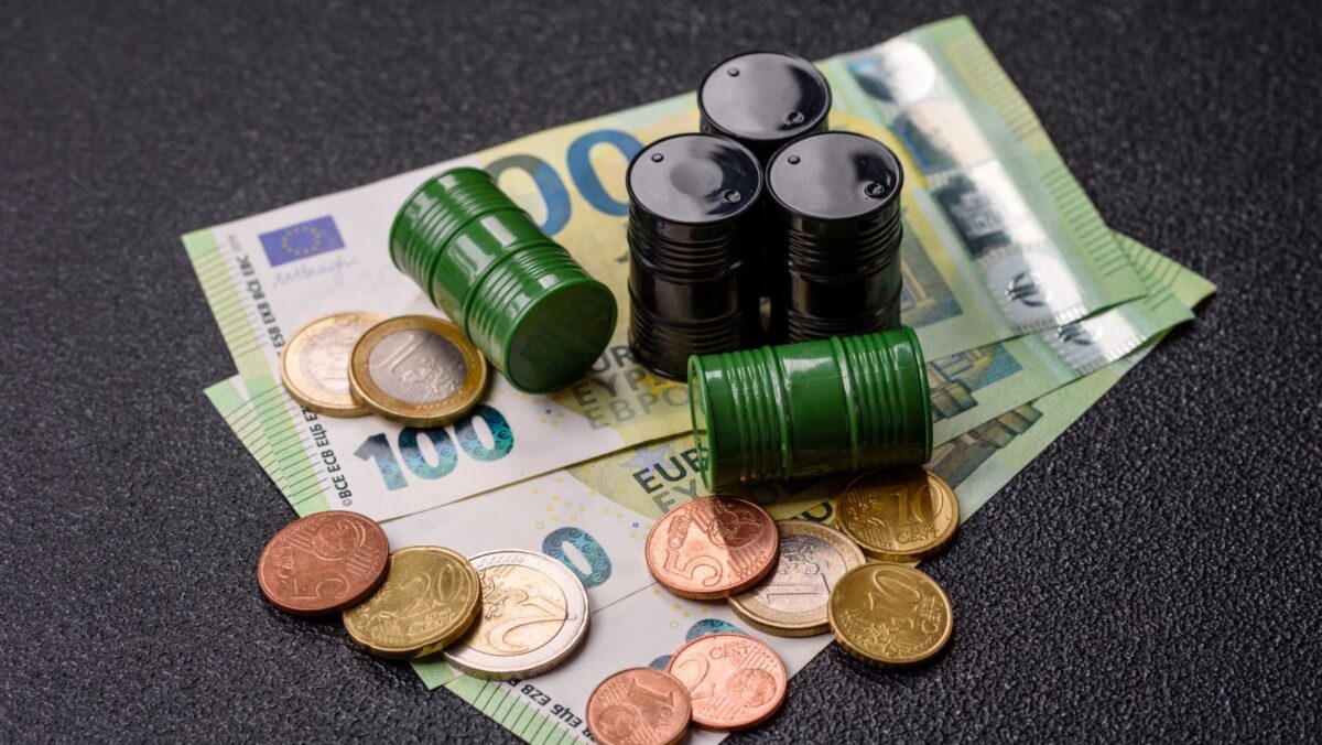 olie goedkoper benzine duurder