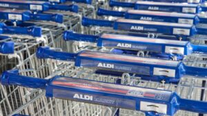 Wie in de winter snel koud heeft, moet binnenkort eens langs Aldi gaan