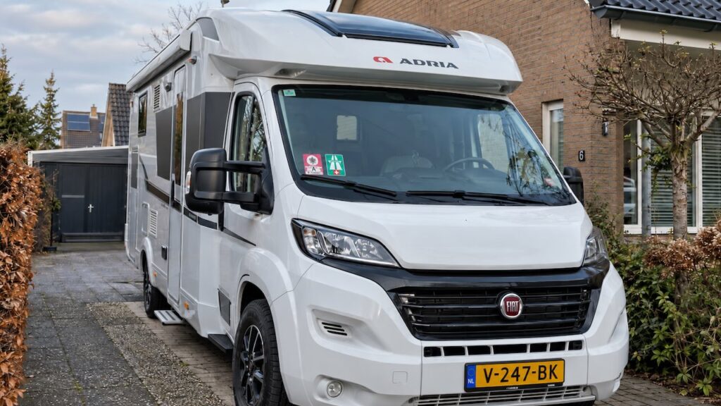 Camperbezitters vergeten dit onderdeel leeg te maken voor de winter: vorst kan flinke schade veroorzaken
