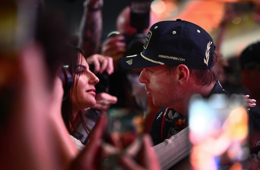 Kelly Piquet deelt beelden van avondje uit met Max Verstappen en Penelope