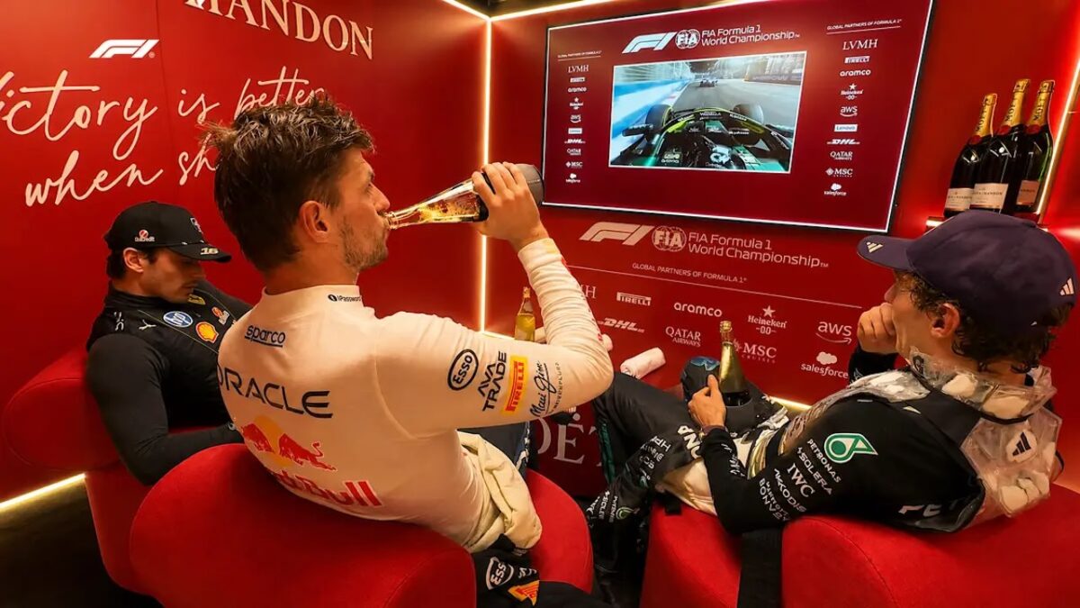 Max Verstappen aan het woord in de Cooldown Room