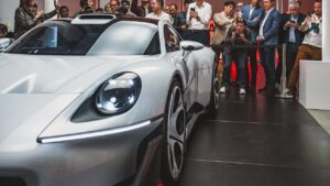 Porsche zegt het hardop: niemand wil een elektrische auto