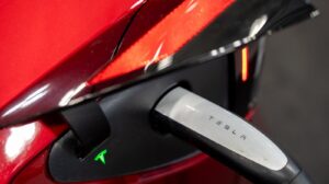 Tesla Model Y volledig opladen voor nog geen vijf euro